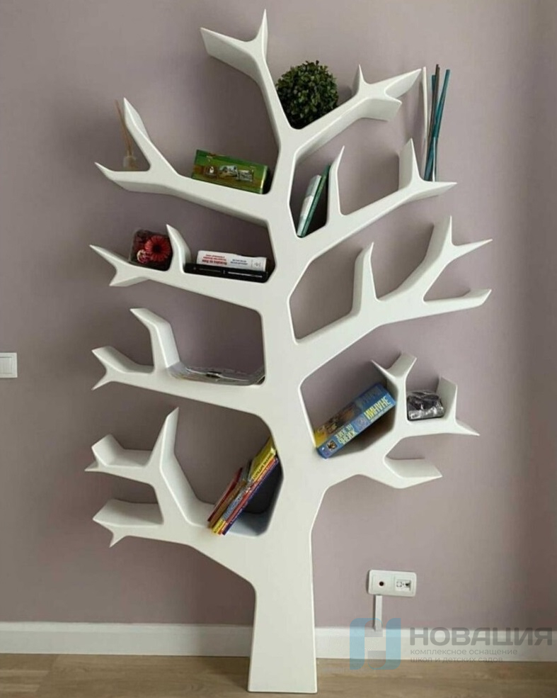 книжный стеллаж в форме дерева