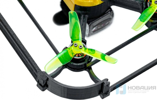 Конструктор спортивного квадрокоптера «Клевер Рейс»