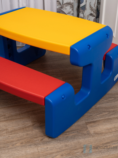 Стол пластиковый со скамьями детский TITTA