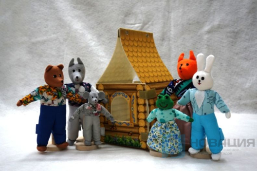 Театр Теремок с домиком